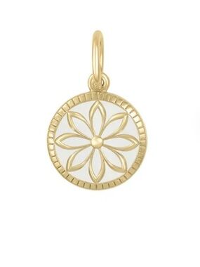 LOLA Daisy Gold Floral  Circle Pendant